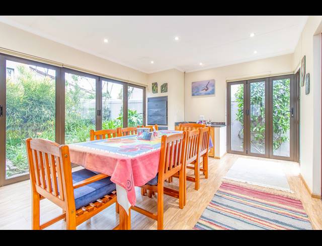 3 BEDROOM FREESTANDING FOR SALE IN KELLAND